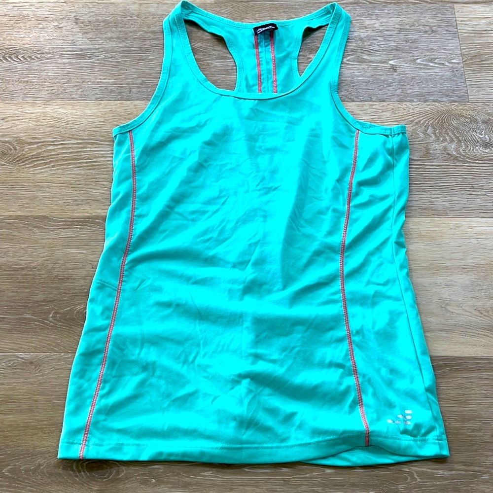Woman’s razor back workout tank